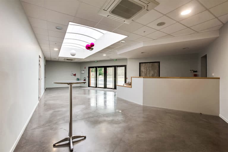 bar et hall d'accueil - espace chantemelles